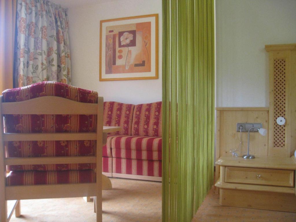 Tourist Hotel Boehm Schoenau am Koenigsee Room photo