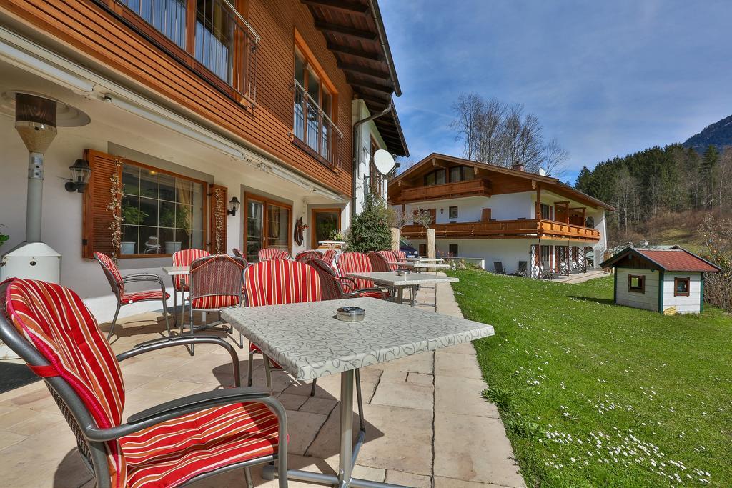 Tourist Hotel Boehm Schoenau am Koenigsee Exterior photo
