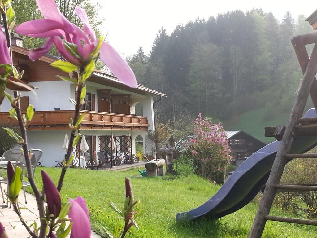 Tourist Hotel Boehm Schoenau am Koenigsee Exterior photo